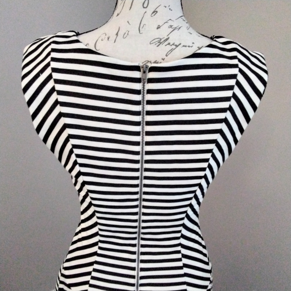 🎉 Host Pick 🎉 Free People Black & Off-White Cha Cha Fit & Flare Dress - M - Picture 8 of 10